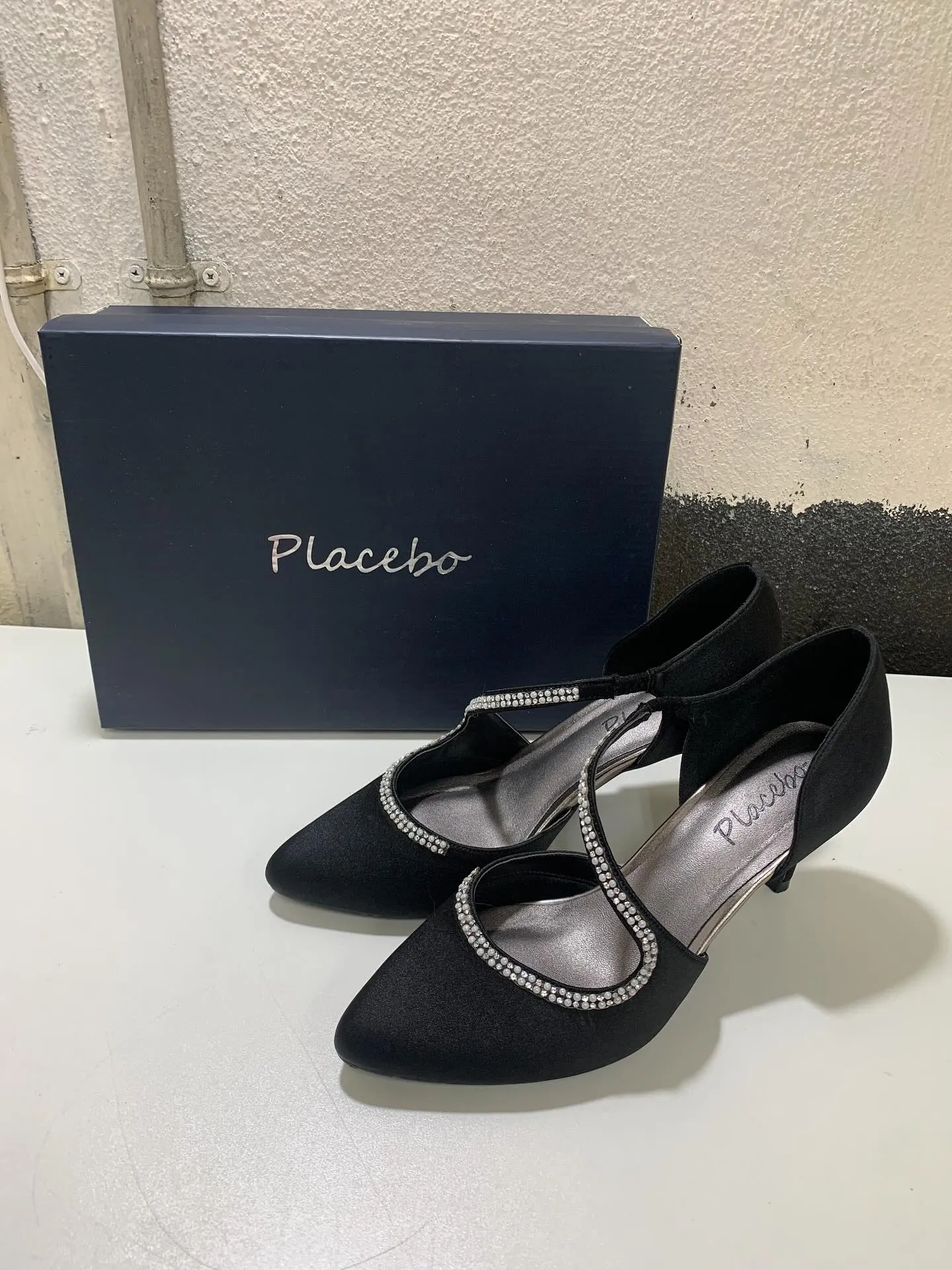 本日はたくさんの靴👟👠を買取いたしました。