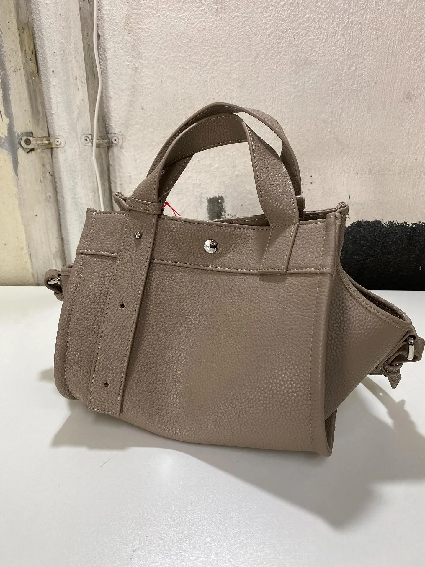 本日は素敵なバックの買取をさせていただきました！🌟お客様は購...