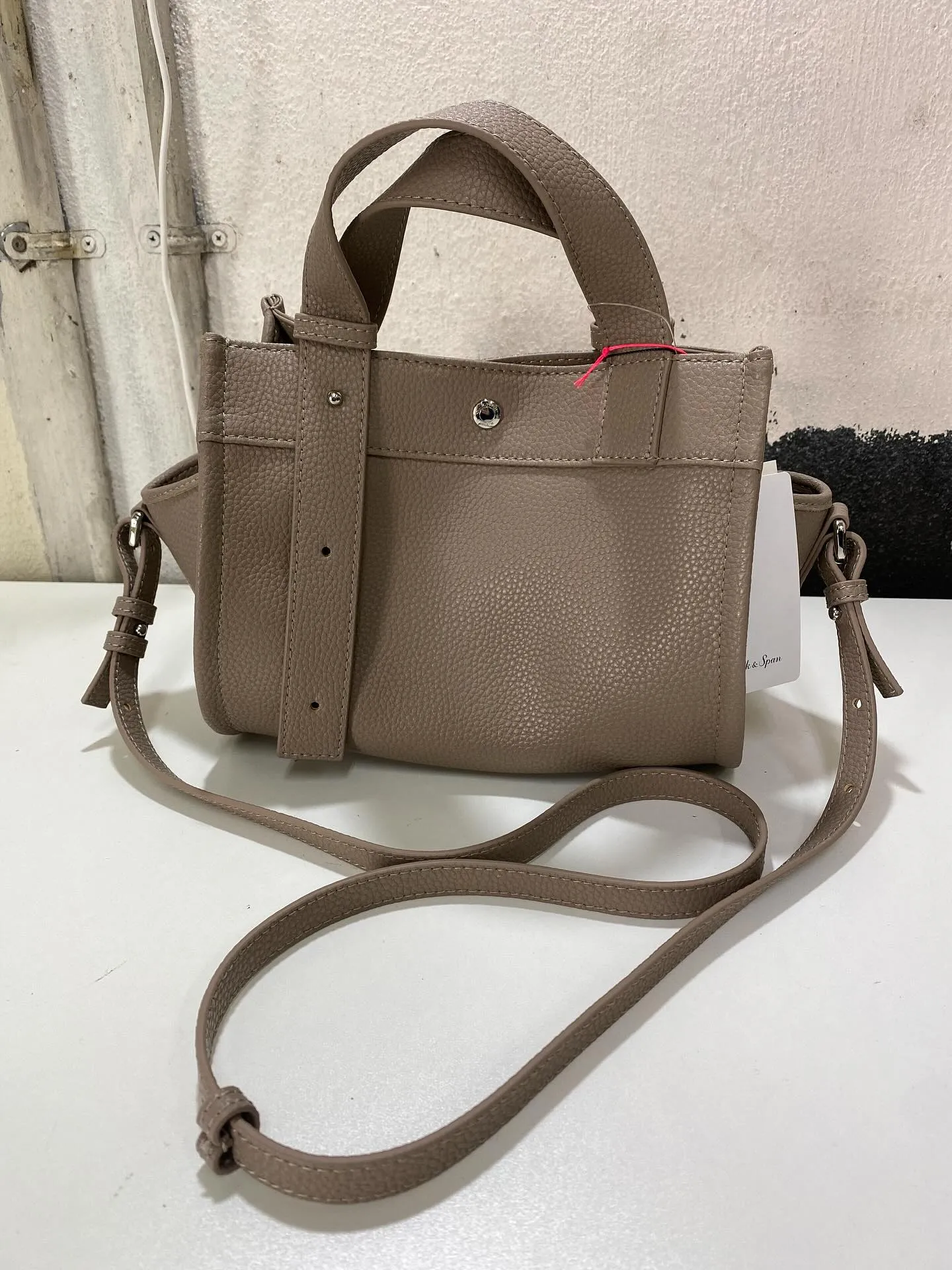 本日は素敵なバックの買取をさせていただきました！🌟お客様は購...